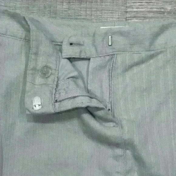 IZOD XFG Cool-FX Ladies Golf Skort Beige & White Stripes Sports (Size:See Photo) - Picture 2 of 10